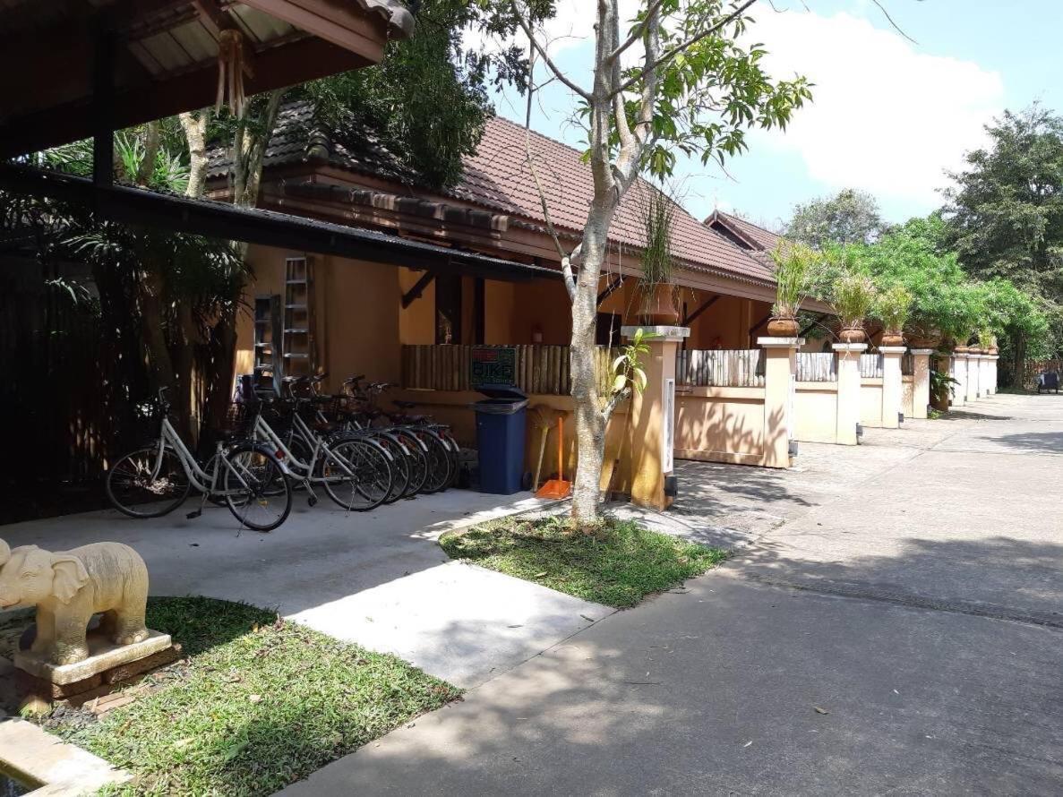 Chalicha Resort Chumphon Exterior foto