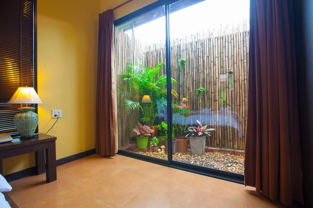 Chalicha Resort Chumphon Exterior foto