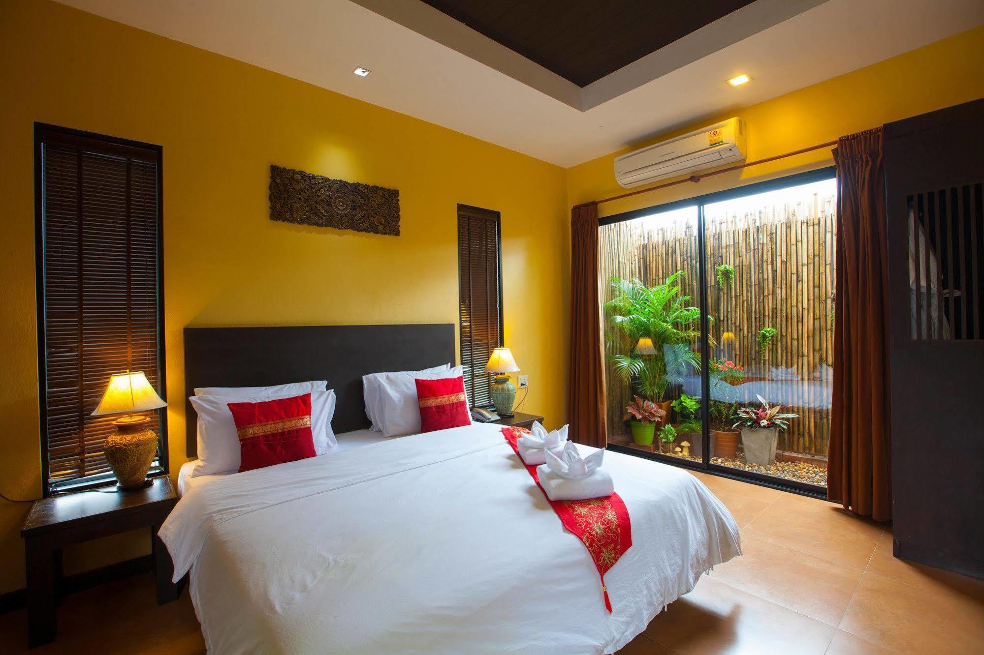 Chalicha Resort Chumphon Exterior foto
